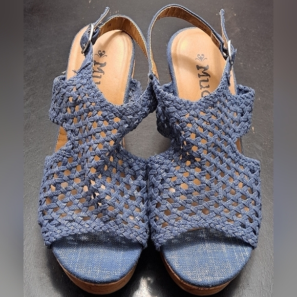 Mudd Blue Perforated Cork Wedge Sandal    Size 8.5 - Picture 2 of 13